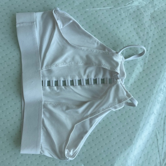 3 Nike bras - Picture 7 of 8